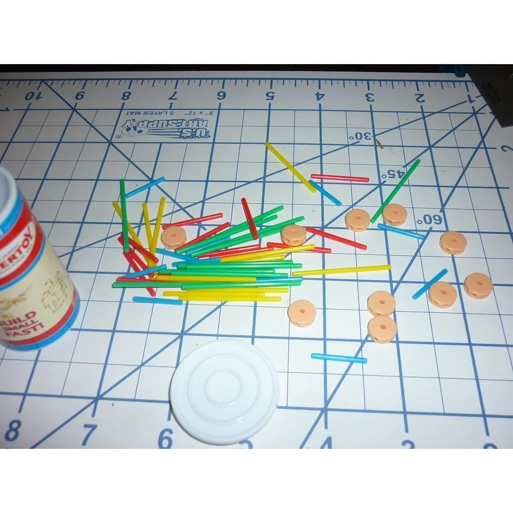 Vintage Tinkertoy Mini Construction Set 50+ Pieces Building Toy‎ Travel Size